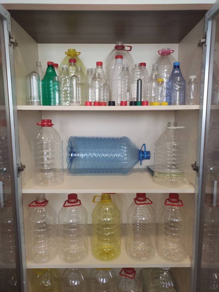 مصنع بلاستيك